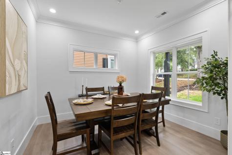 6 Apopka Avenue Greenville SC 29609