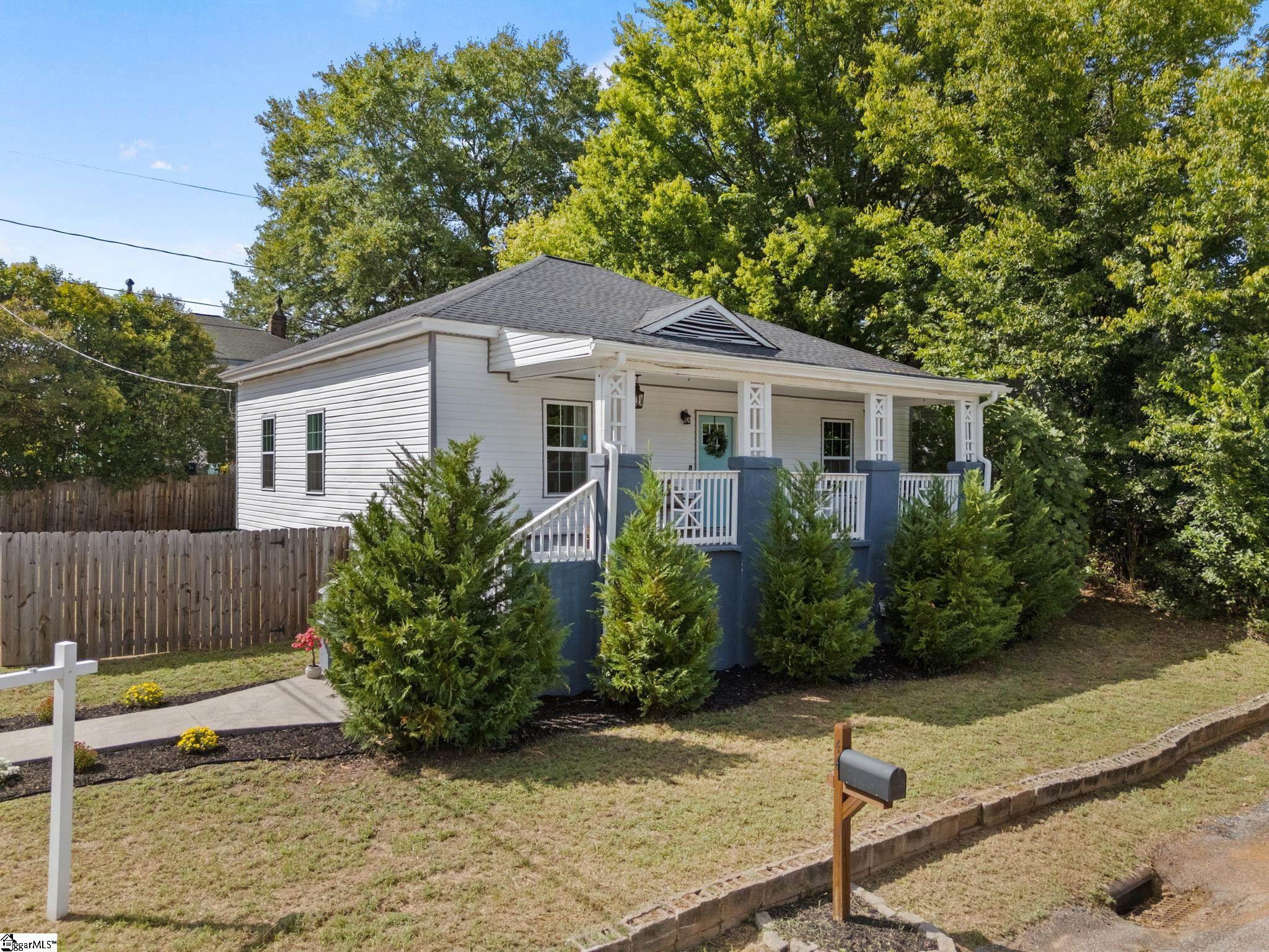 44 4th Avenue Greenville SC 29611