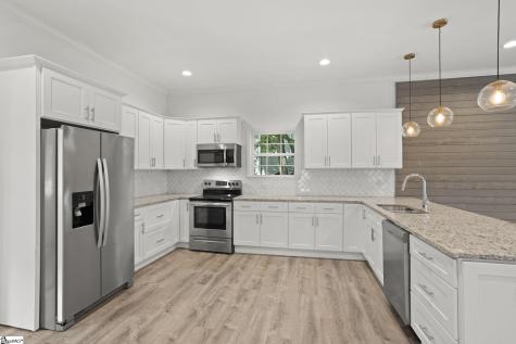 44 4th Avenue Greenville SC 29611