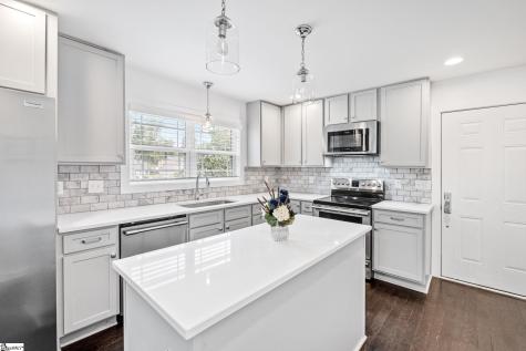 119 Prosperity Avenue Greenville SC 29605