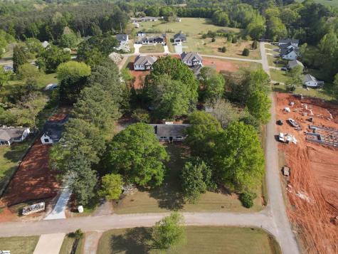 385 Wall Street Campobello SC 29322