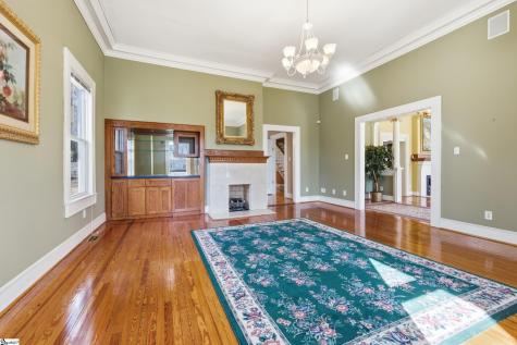 711 NE Main Street Easley SC 29640