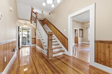 711 NE Main Street Easley SC 29640