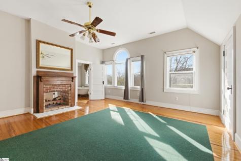 711 NE Main Street Easley SC 29640