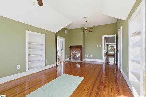 711 NE Main Street Easley SC 29640