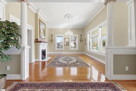 711 NE Main Street Easley SC 29640