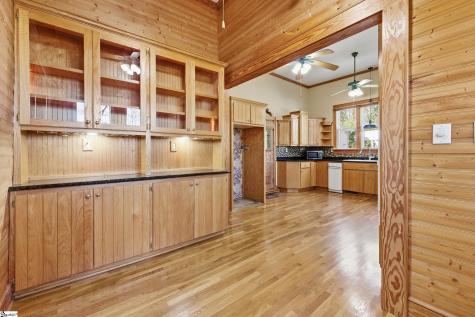 711 NE Main Street Easley SC 29640