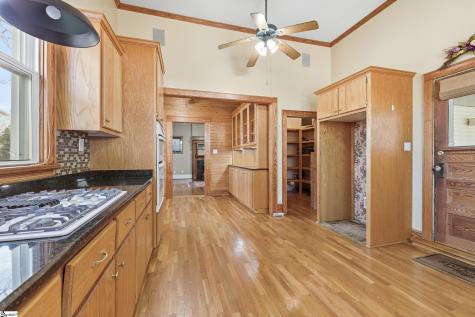 711 NE Main Street Easley SC 29640