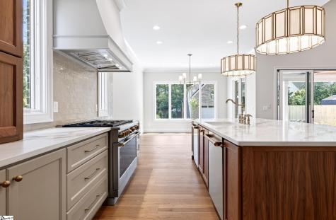 16 E Augusta Place Greenville SC 29605