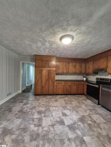 191 Pershing Street Spartanburg SC 29302