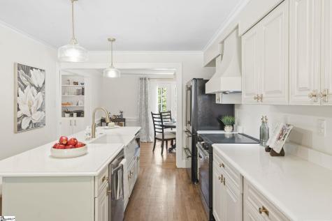 141 Shoreham Road Spartanburg SC 29307
