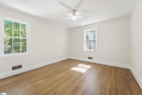 141 Shoreham Road Spartanburg SC 29307