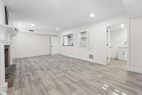 141 Shoreham Road Spartanburg SC 29307