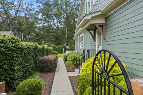 16 Willow Springs Drive Greenville SC 29607