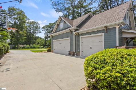 16 Willow Springs Drive Greenville SC 29607