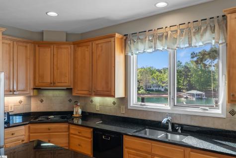 305 S Reach Lane Salem SC 29676