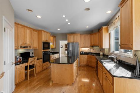 305 S Reach Lane Salem SC 29676