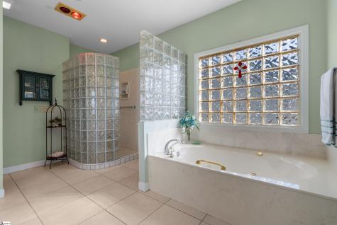 305 S Reach Lane Salem SC 29676