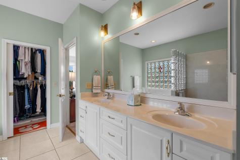 305 S Reach Lane Salem SC 29676