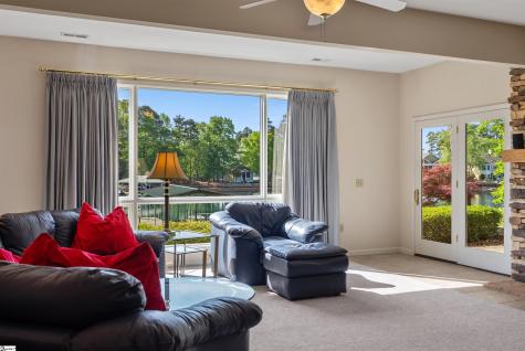 305 S Reach Lane Salem SC 29676