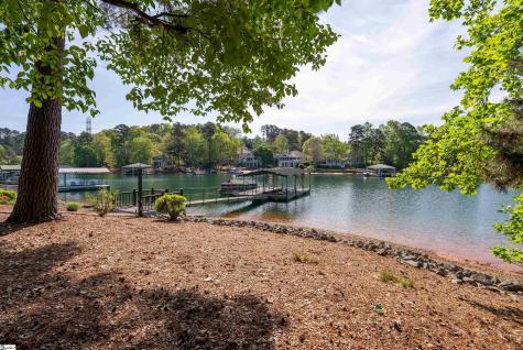 305 S Reach Lane Salem SC 29676