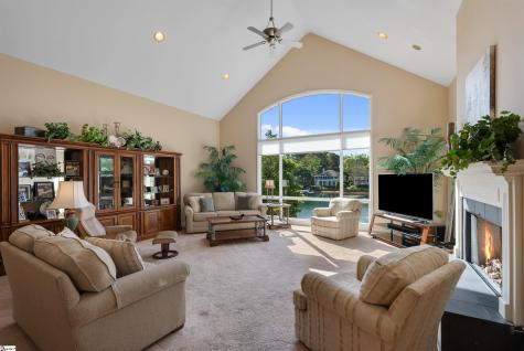 305 S Reach Lane Salem SC 29676