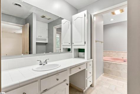 47 Green Valley Road Greenville SC 29617