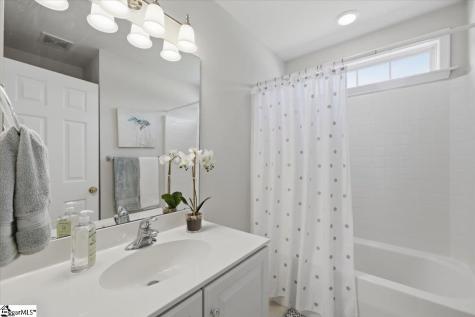 207 Grimes Drive Simpsonville SC 29681