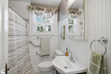 36 Wilshire Drive Greenville SC 29609