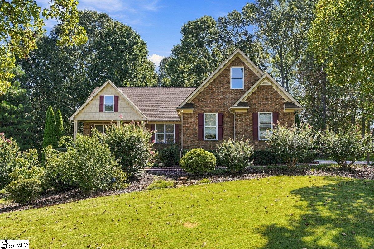 1 Mandarin Circle Taylors SC 29687