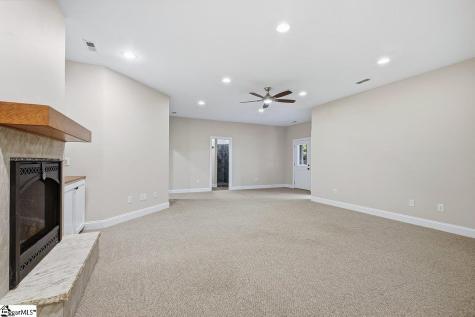 1 Mandarin Circle Taylors SC 29687