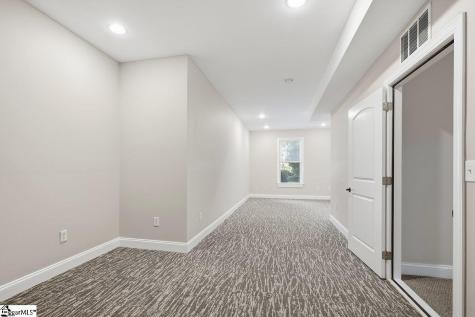 1 Mandarin Circle Taylors SC 29687