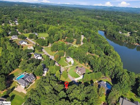 1 Mandarin Circle Taylors SC 29687