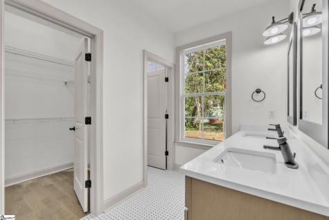 517 N East Main Street Easley SC 29640