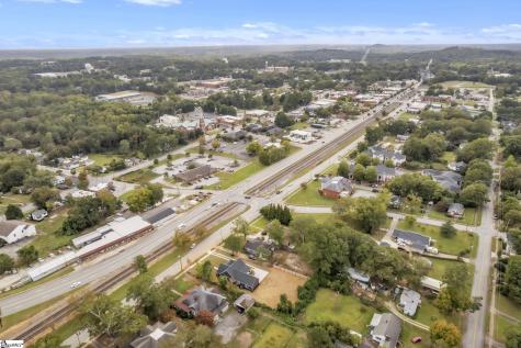 517 N East Main Street Easley SC 29640