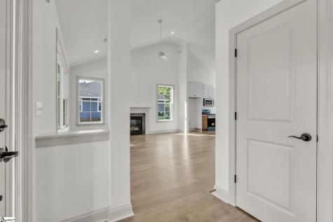 517 N East Main Street Easley SC 29640