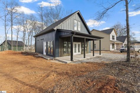 1002 Goodjoin Road Campobello SC 29322