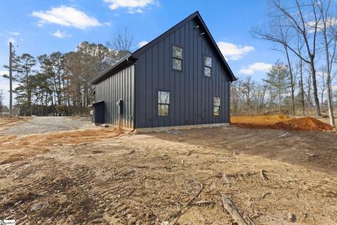 1002 Goodjoin Road Campobello SC 29322