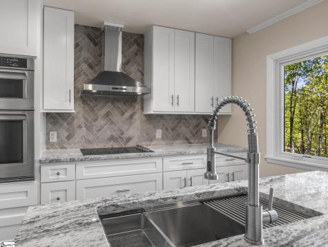 110 Persimmon Hill Court Columbus NC 28722
