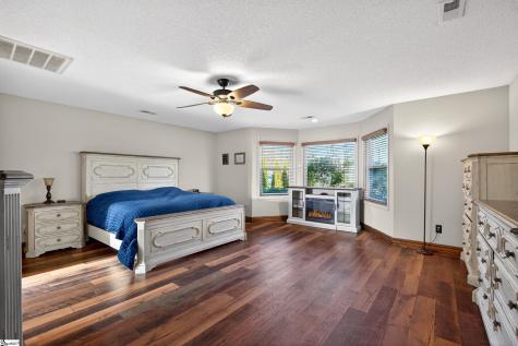 1012 Berry Drive Boiling Springs SC 29316