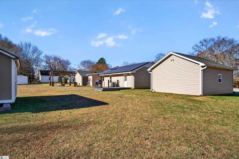 1012 Berry Drive Boiling Springs SC 29316