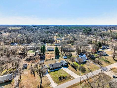 1012 Berry Drive Boiling Springs SC 29316