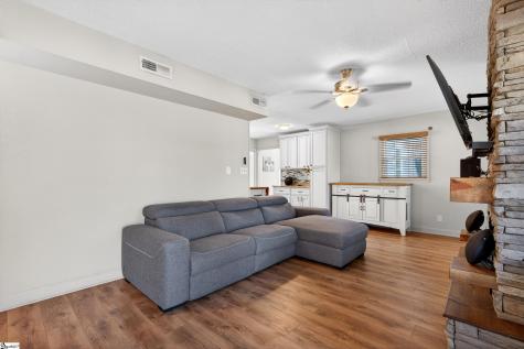 1012 Berry Drive Boiling Springs SC 29316