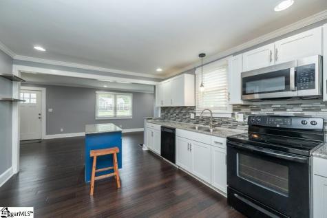 105 E Bearden Street Greer SC 29651