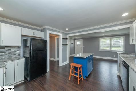 105 E Bearden Street Greer SC 29651