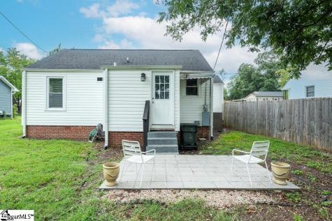 105 E Bearden Street Greer SC 29651