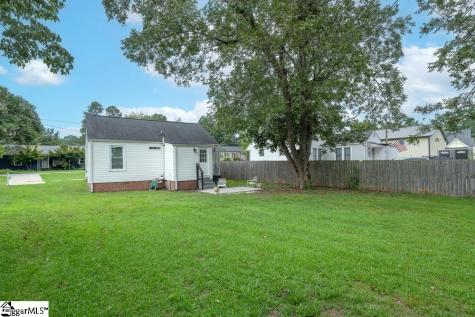 105 E Bearden Street Greer SC 29651