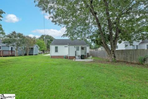 105 E Bearden Street Greer SC 29651