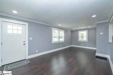 105 E Bearden Street Greer SC 29651