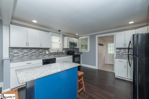 105 E Bearden Street Greer SC 29651